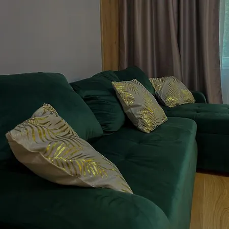 Apartman Dom *